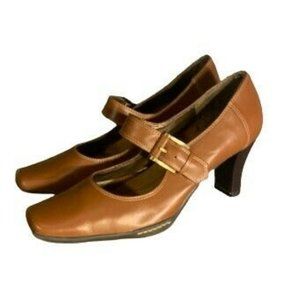 Aerosoles Women's Chocolate Brown Buckle Pump Size 8.5